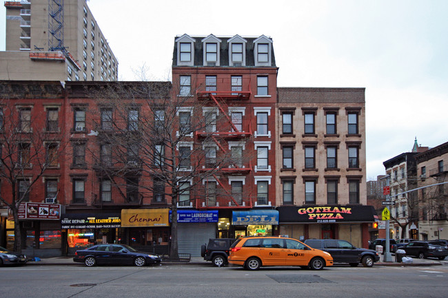 1665 First Ave in New York, NY - Building Photo - Building Photo