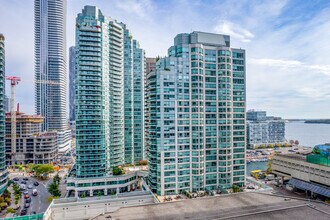 Residences of the World Trade Centre in Toronto, ON - Building Photo - Building Photo