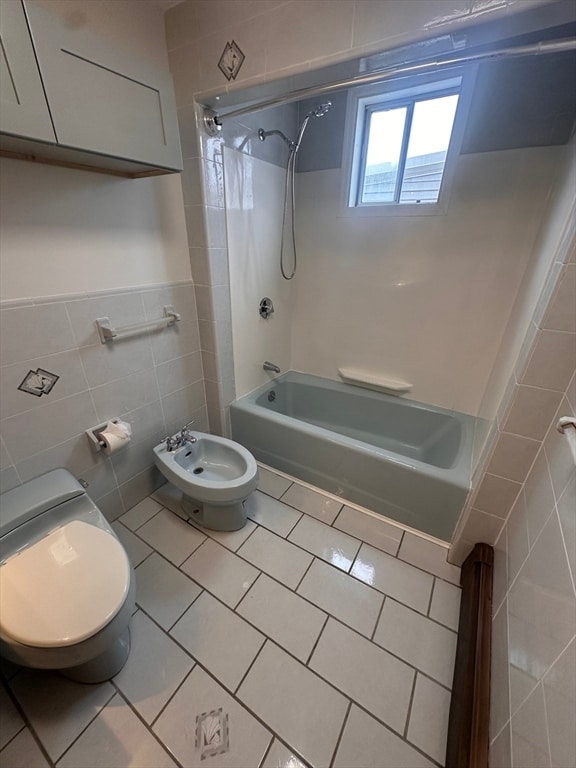 253 Elm St, Unit 3 in Cambridge, MA - Foto de edificio - Building Photo