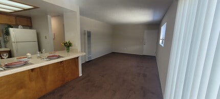 1571 W 207th St, Unit #C in Torrance, CA - Building Photo - Building Photo