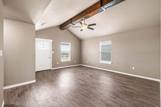 1106 3rd St in Abernathy, TX - Building Photo - Building Photo