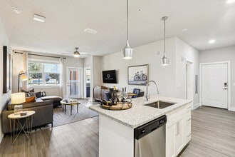 Cortland Reunion in Kissimmee, FL - Building Photo - Building Photo