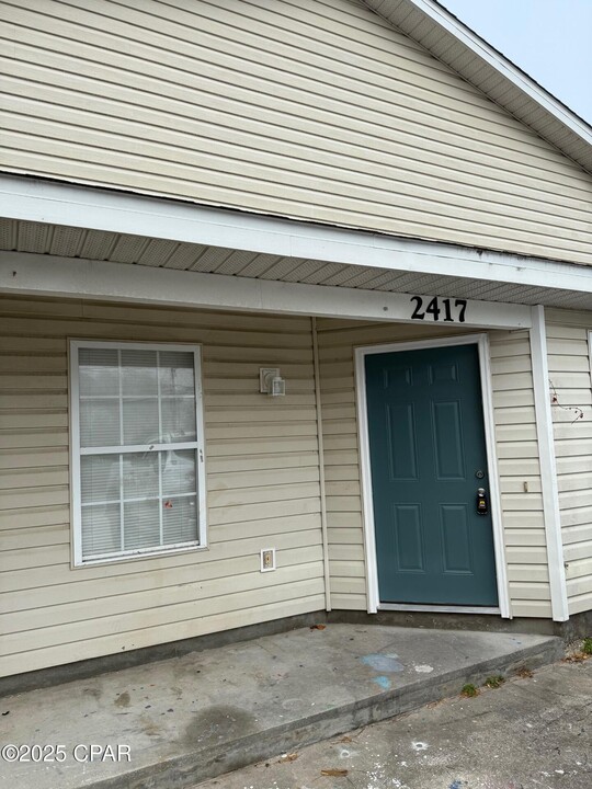 2417 Allison Ave in Panama City, FL - Building Photo