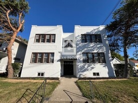 330 E 12th St, Unit 2 in Anderson, IN - Building Photo