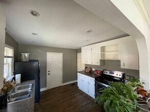 911 W Eastland Ave in Nashville, TN - Building Photo - Building Photo