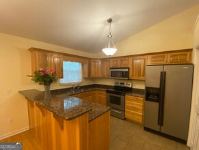 2068 Scrubby Bluff Rd in Kingsland, GA - Building Photo - Building Photo