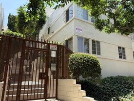 Westwood Apartments, Inc in Los Angeles, CA - Building Photo
