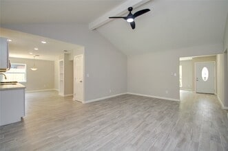 7902 La Roche Ln in Houston, TX - Building Photo - Building Photo