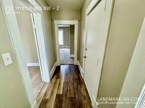 750 Myrtle St NW in Grand Rapids, MI - Building Photo - Building Photo