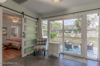 1605 Talbot Ave in Jacksonville, FL - Foto de edificio - Building Photo