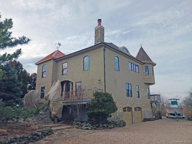 property at 7 Widgeon Way