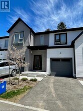 110-110 Fergus Ave in Kitchener, ON - Building Photo - Building Photo