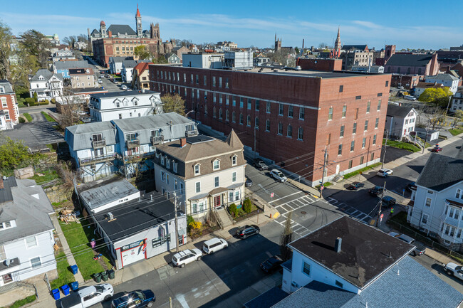 Victorian House Condominiums in Fall River, MA - Building Photo - Building Photo