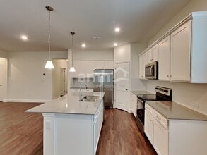 6253 Emerald Hls Wy in Wesley Chapel, FL - Building Photo - Building Photo