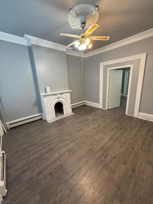 61 Lake St in Bloomfield, NJ - Building Photo - Building Photo