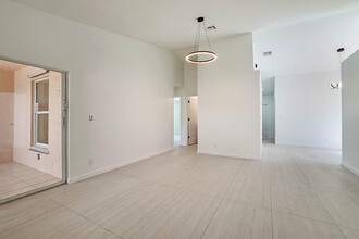 320 NE 42nd St in Boca Raton, FL - Building Photo - Building Photo