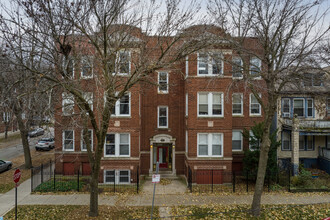 2501 W Leland Ave in Chicago, IL - Building Photo - Building Photo