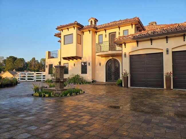26976 Sand Canyon Rd in Santa Clarita, CA - Building Photo - Building Photo