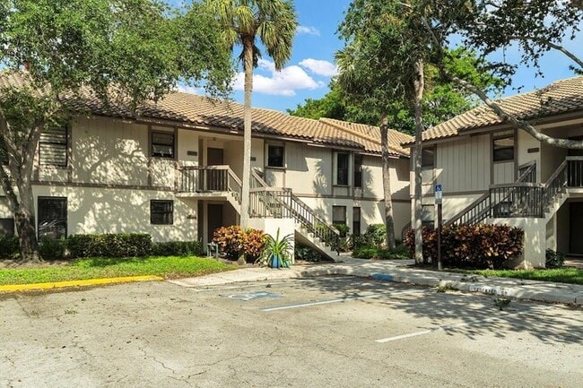 3139 Millwood Terrace in Boca Raton, FL - Building Photo - Building Photo