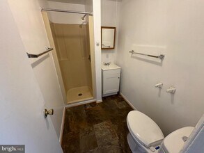 120 E Main St in Wrightstown, NJ - Building Photo - Building Photo