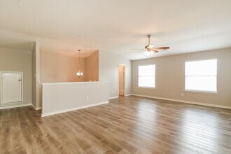 8322 Wainwright Way in Rosharon, TX - Building Photo - Building Photo