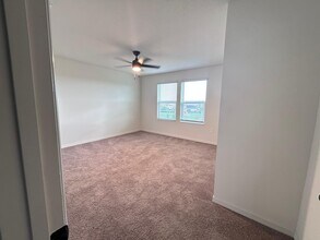 733 Stoney Pointe Cir in Davenport, FL - Building Photo - Building Photo