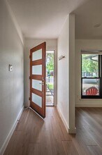 7209 Geneva Dr in Austin, TX - Building Photo - Building Photo