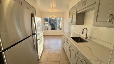 35493 Newark Blvd in Newark, CA - Building Photo - Building Photo