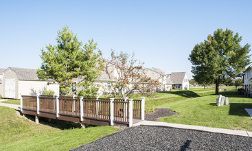 The Meadows Apartments in Marysville, OH - Building Photo - Building Photo