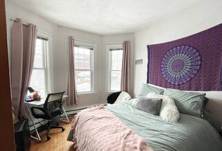 19 Bucknam St, Unit 3 in Boston, MA - Building Photo - Building Photo