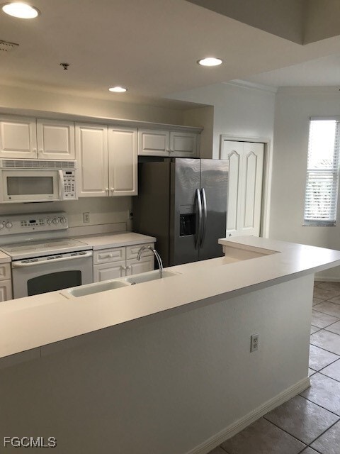 property at 8450 Kingbird Loop