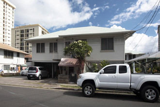 2338 Fern St in Honolulu, HI - Foto de edificio - Building Photo