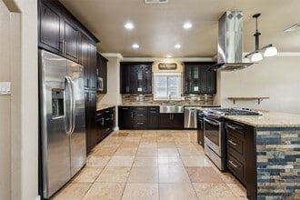 5628 Goodwin Ave in Dallas, TX - Building Photo - Building Photo