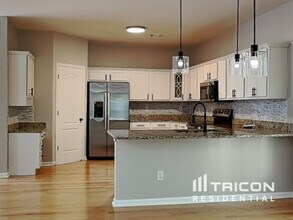 2725 Sedgeview Way NE in Buford, GA - Building Photo - Building Photo