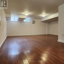4 Daniel Reaman Crescent in Vaughan, ON - Building Photo - Building Photo