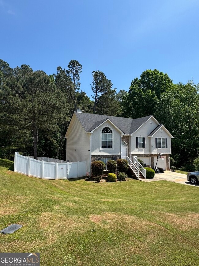 property at 85 Creekside Trail