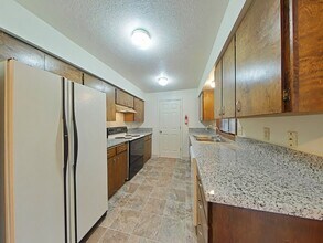 4572 NW Elmwood Dr in Corvallis, OR - Building Photo - Building Photo