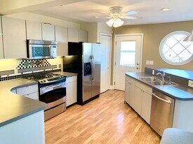 Worth Street Residences in Birmingham, MI - Building Photo