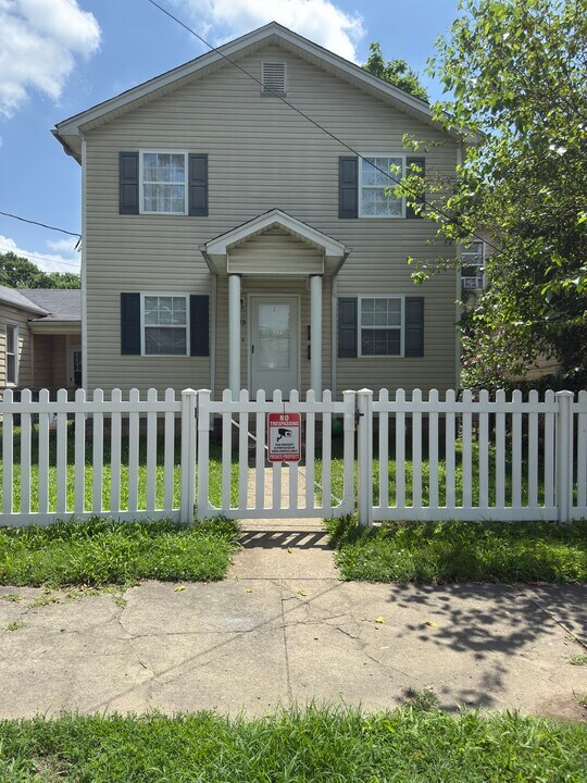 2815 S 6th St in Louisville, KY - Building Photo