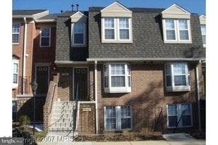 3844 Chesterwood Dr in Silver Spring, MD - Building Photo