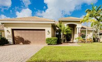 493 Rachel Ln in West Palm Beach, FL - Building Photo - Building Photo