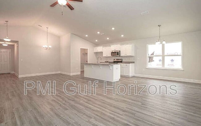 3322 Bliss Ln in Gonzalez, FL - Building Photo - Building Photo