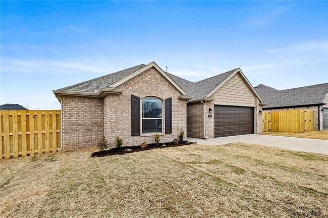 275 W Tyler Rd in Farmington, AR - Building Photo - Building Photo