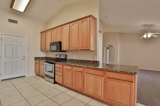 262 W 14th Ave in Apache Junction, AZ - Building Photo - Building Photo