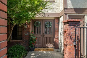 2830 W Kensington Ln in Fresno, CA - Building Photo - Building Photo