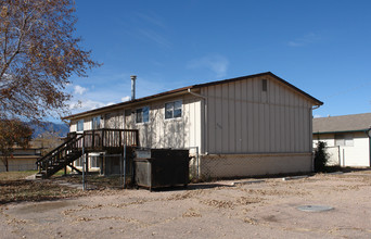 7120 Alegre Cir in Fountain, CO - Foto de edificio - Building Photo