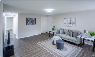 831 Cedar Ave in Bensalem, PA - Building Photo - Building Photo