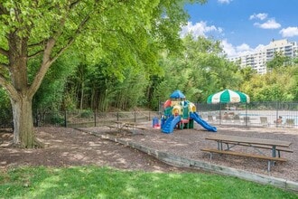 Excelsior Tower in Alexandria, VA - Building Photo - Building Photo