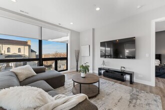 1606 S Ashland Ave in Chicago, IL - Building Photo - Building Photo
