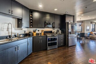 10560 Wilshire Blvd in Los Angeles, CA - Building Photo - Building Photo